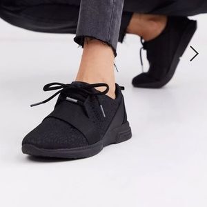 Ted Baker Womens 5 Capela Black Sneaker